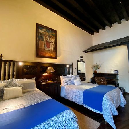 Hotel Mansion Iturbe Пацкуаро Экстерьер фото