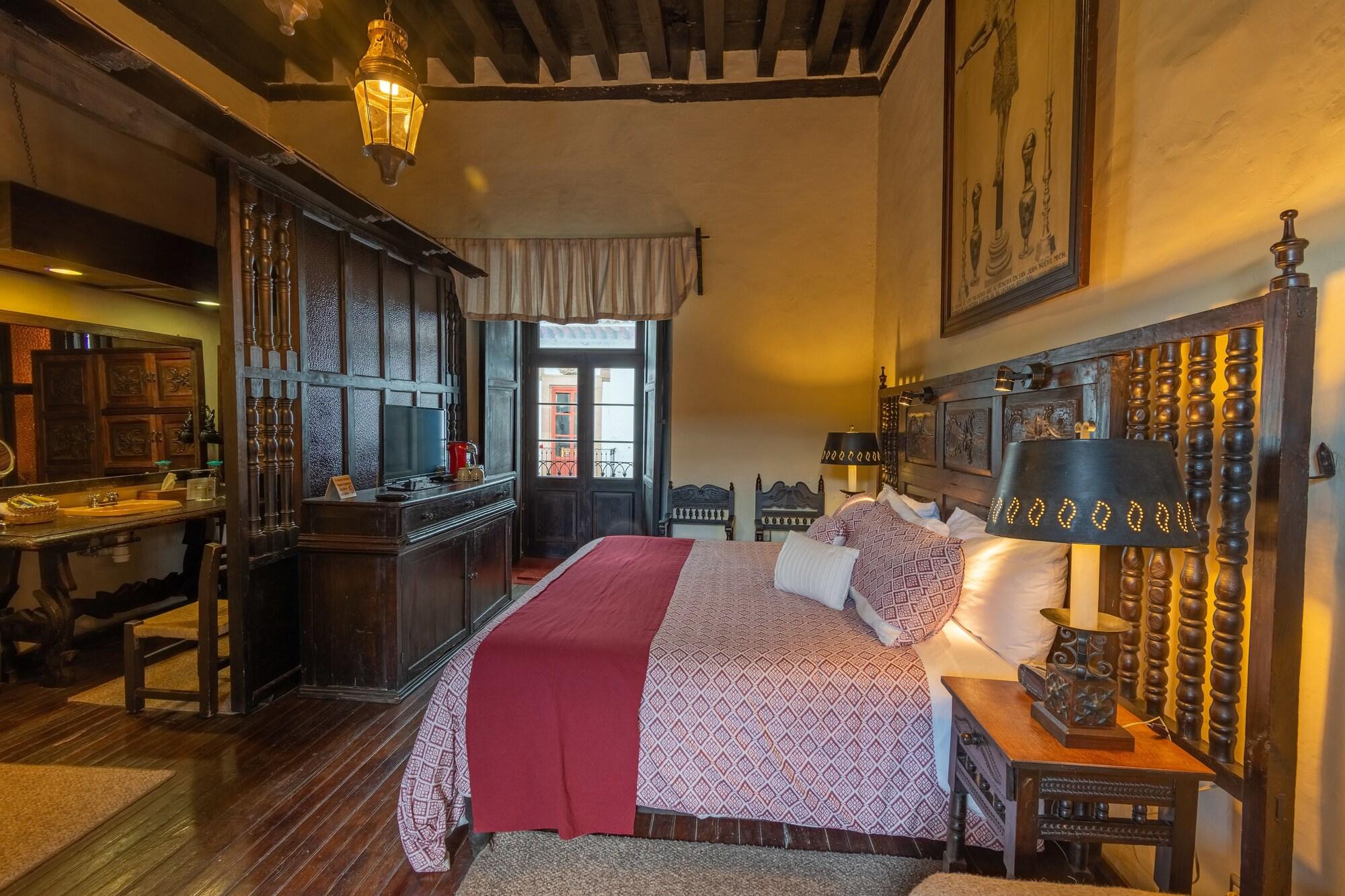 Hotel Mansion Iturbe Пацкуаро Экстерьер фото