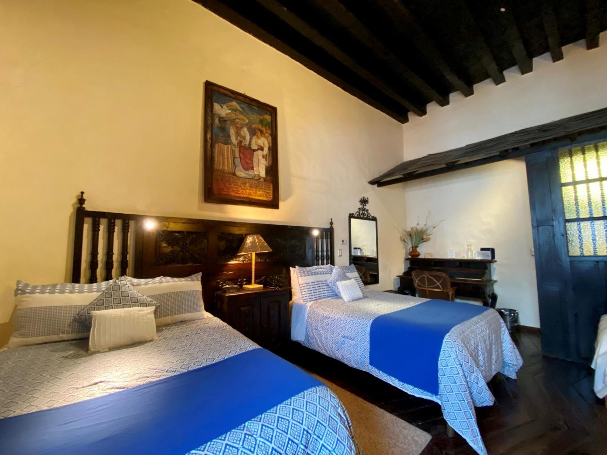 Hotel Mansion Iturbe Пацкуаро Экстерьер фото