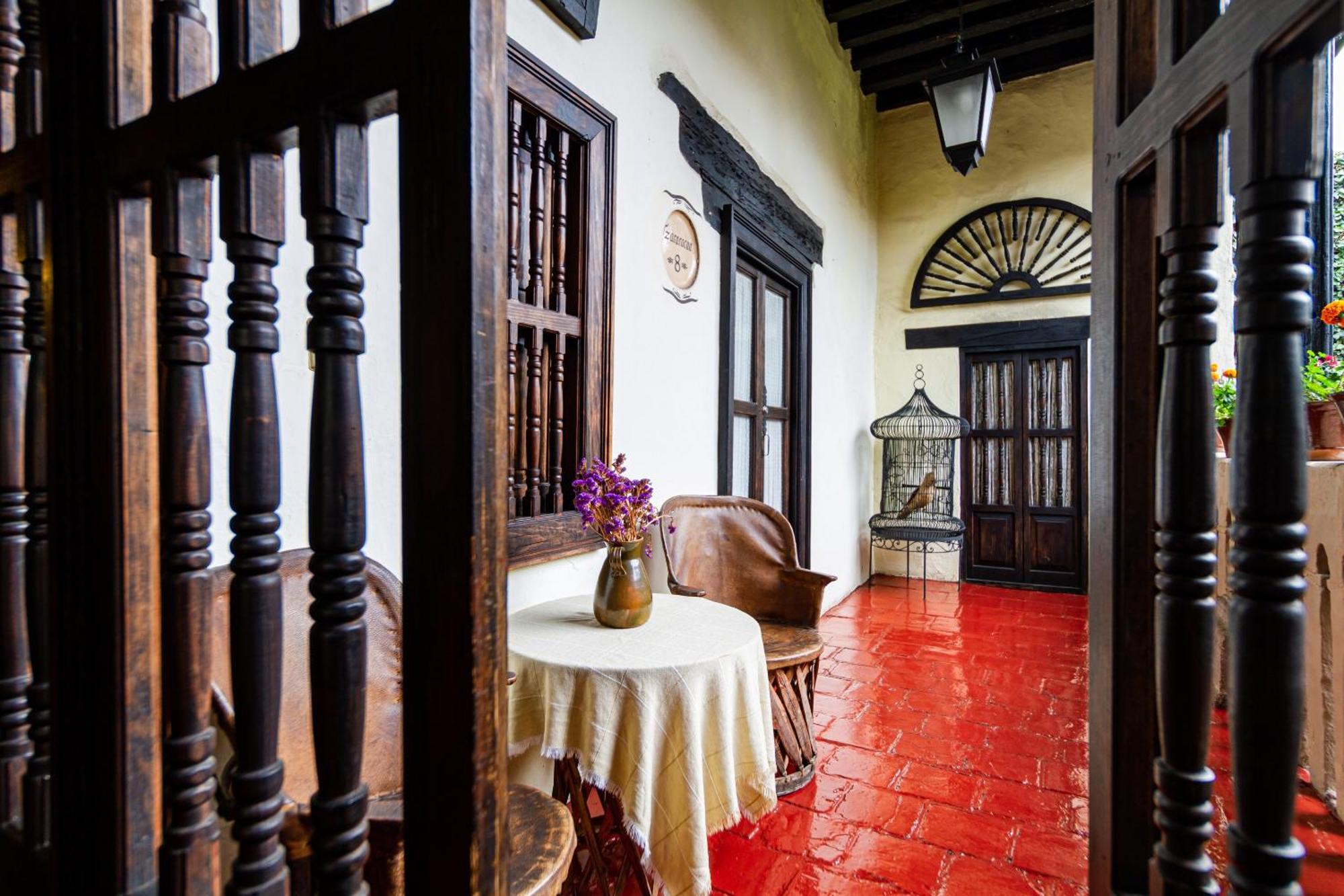 Hotel Mansion Iturbe Пацкуаро Экстерьер фото