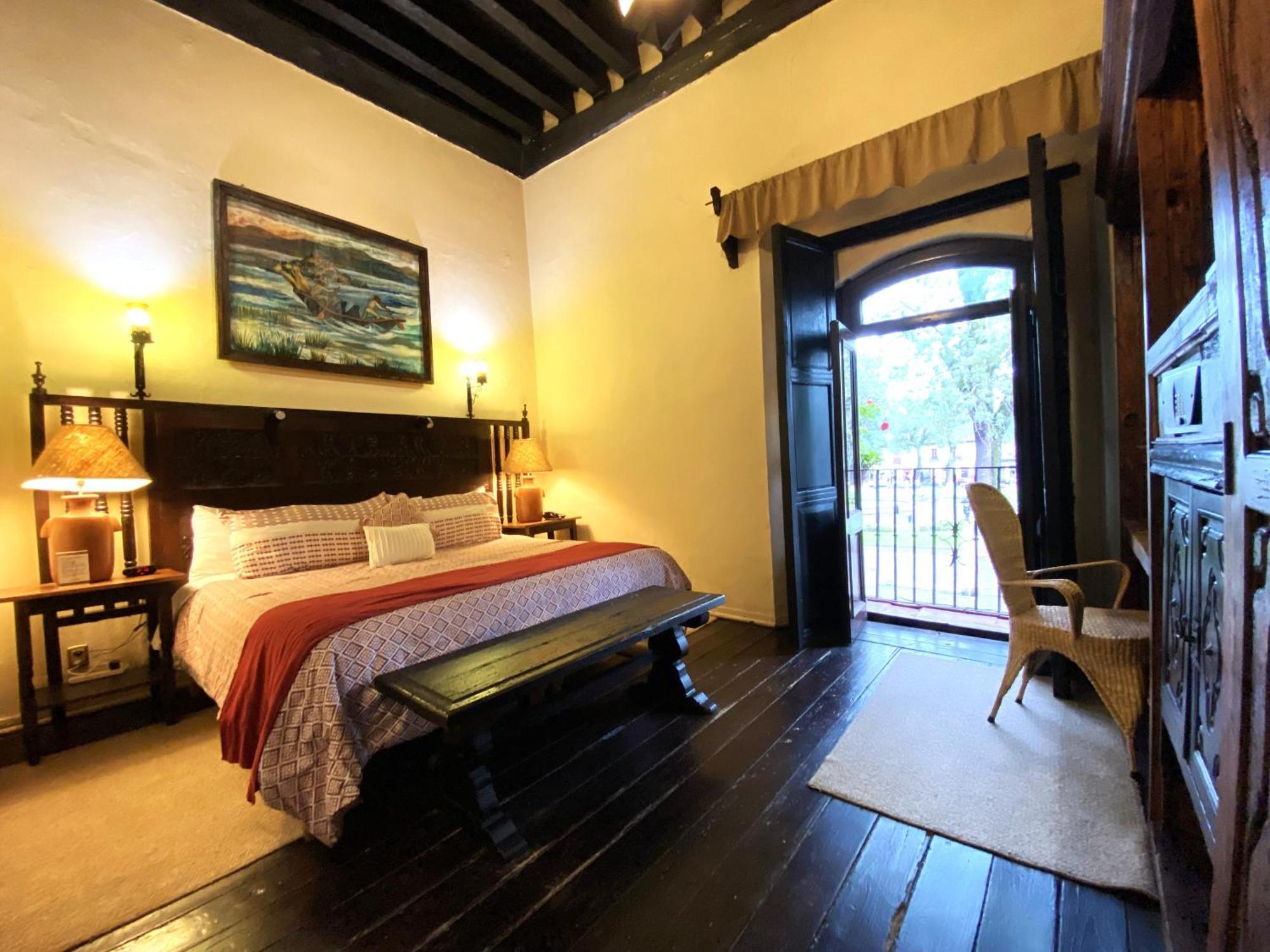 Hotel Mansion Iturbe Пацкуаро Экстерьер фото
