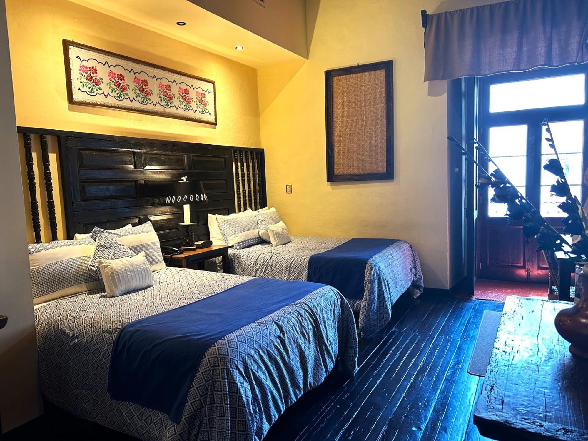 Hotel Mansion Iturbe Пацкуаро Экстерьер фото