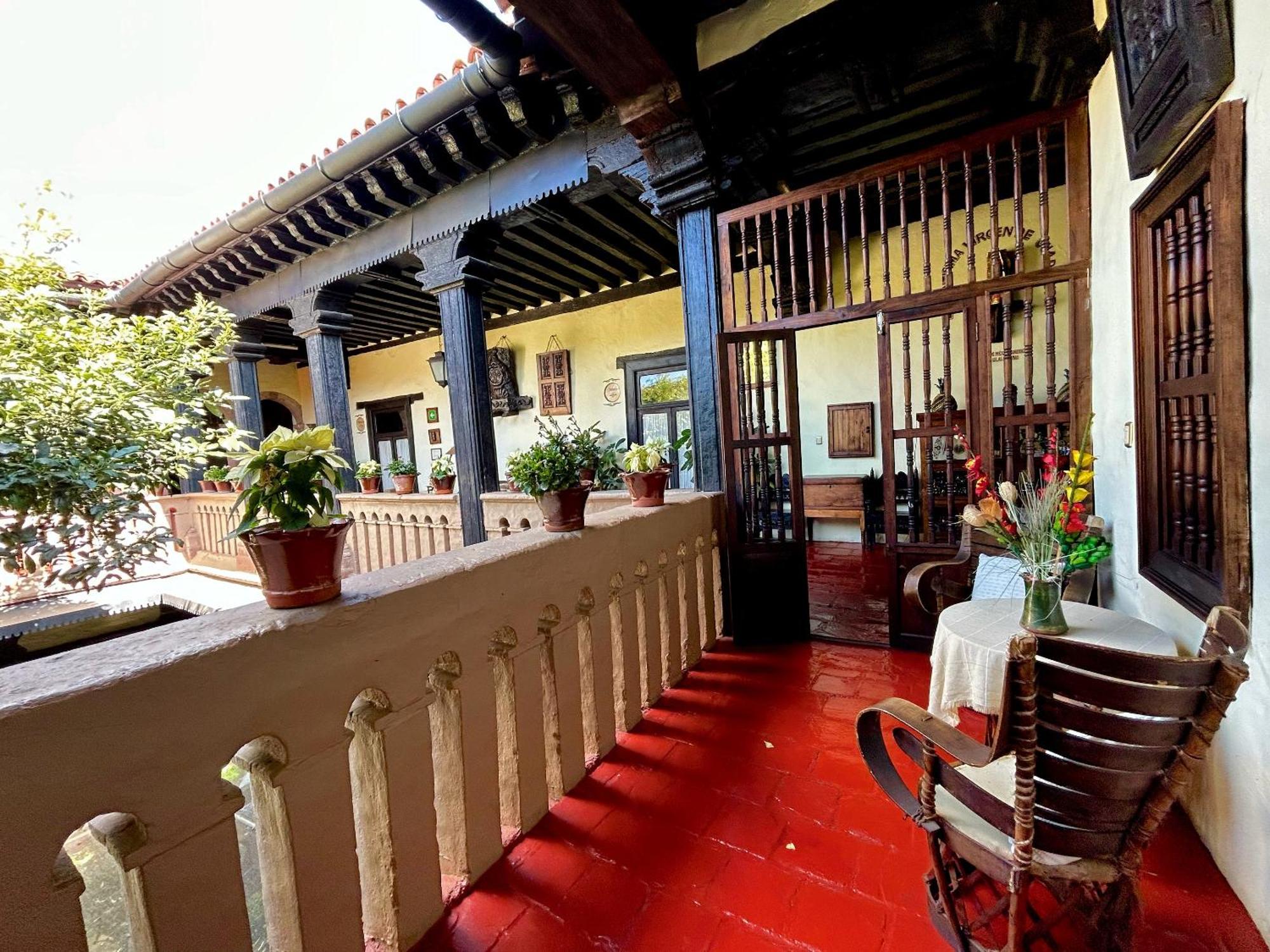 Hotel Mansion Iturbe Пацкуаро Экстерьер фото