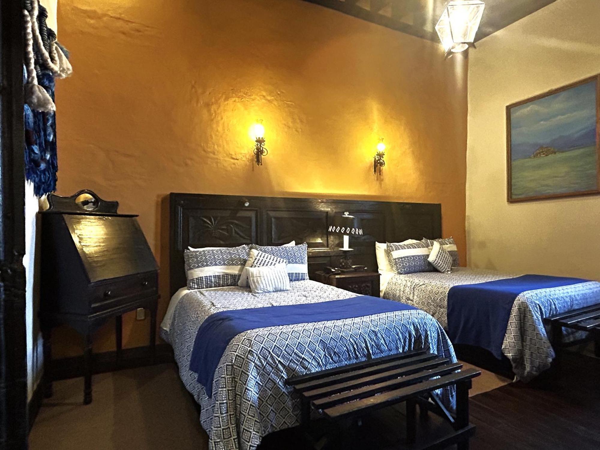 Hotel Mansion Iturbe Пацкуаро Экстерьер фото