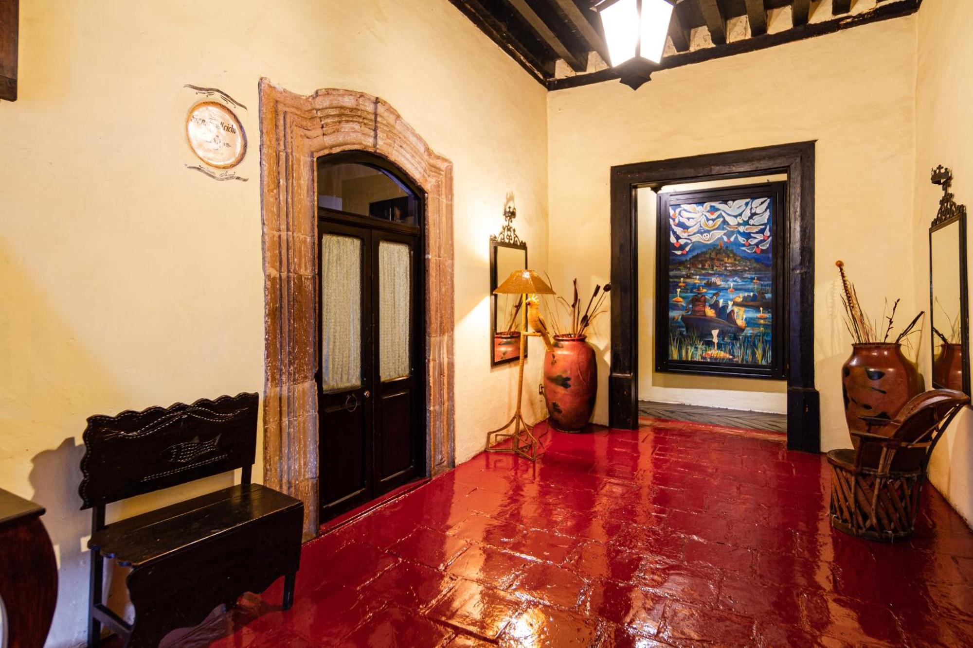 Hotel Mansion Iturbe Пацкуаро Экстерьер фото