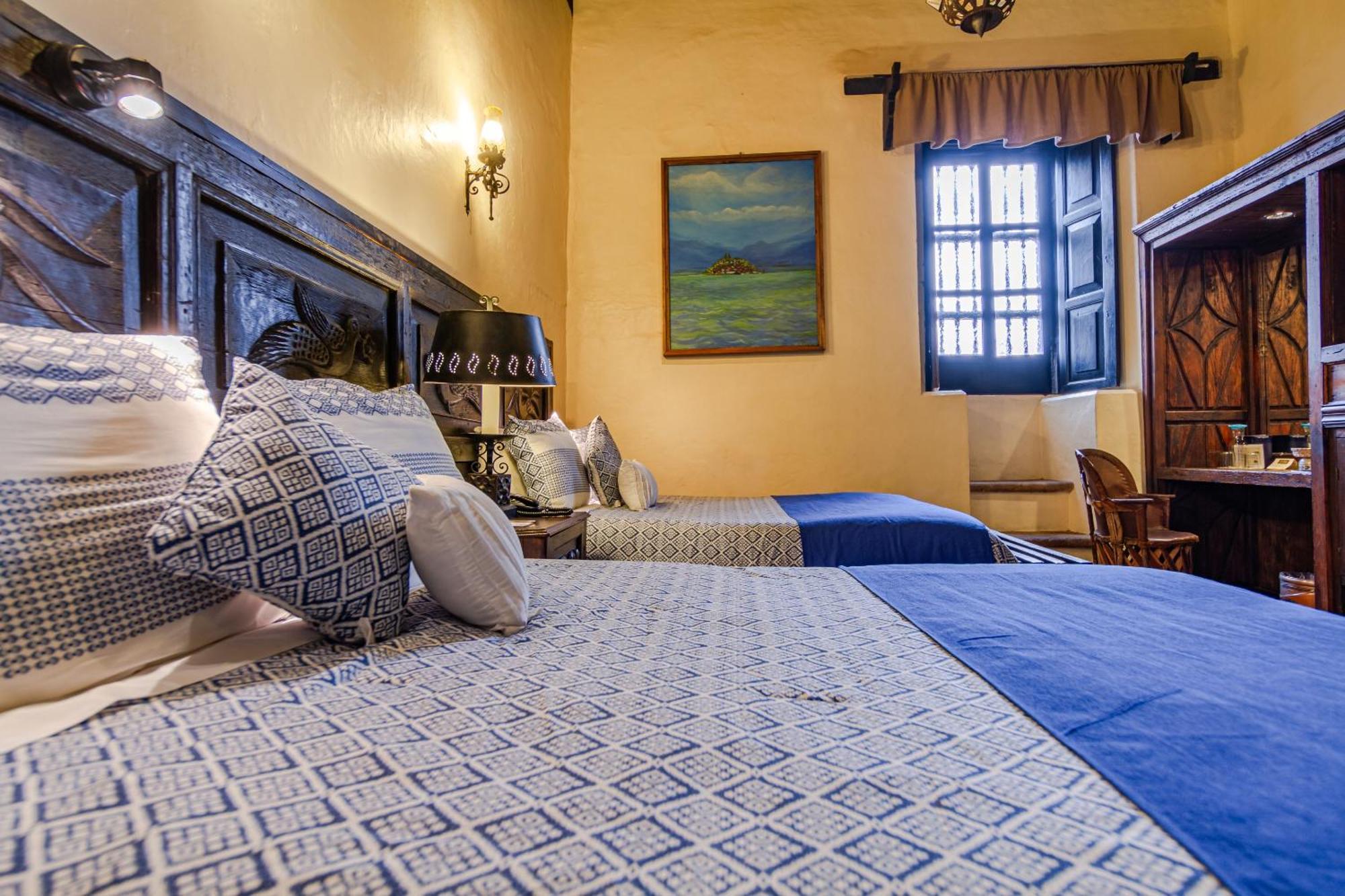 Hotel Mansion Iturbe Пацкуаро Экстерьер фото