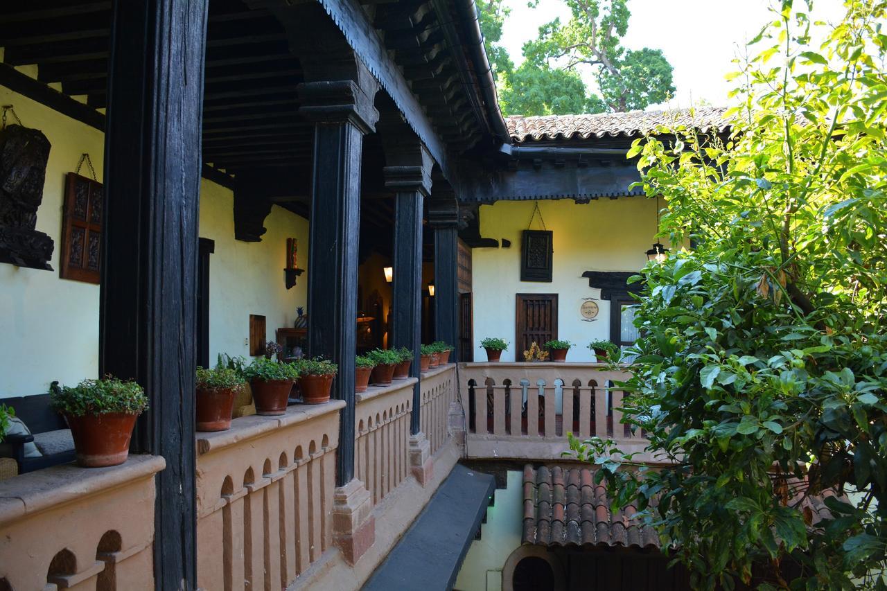 Hotel Mansion Iturbe Пацкуаро Экстерьер фото