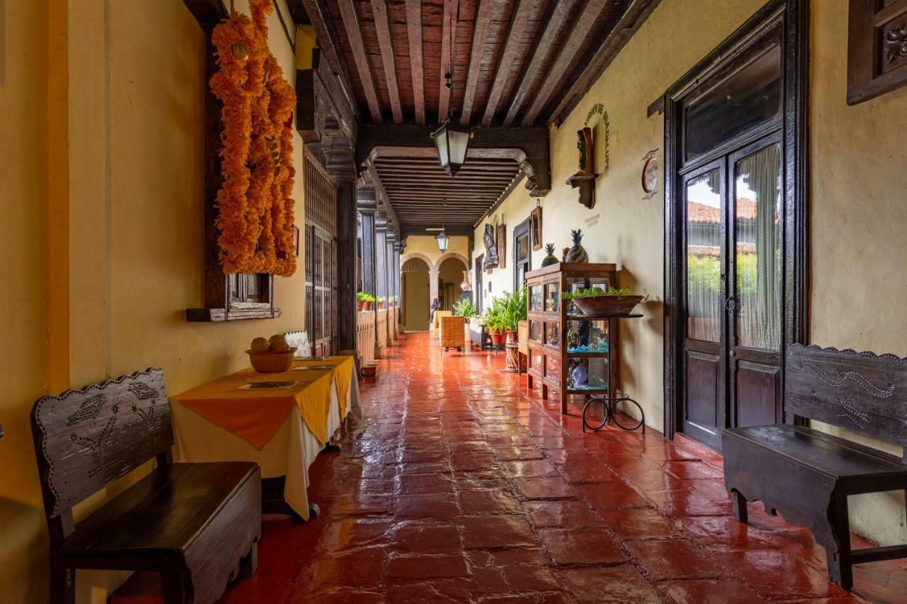 Hotel Mansion Iturbe Пацкуаро Экстерьер фото